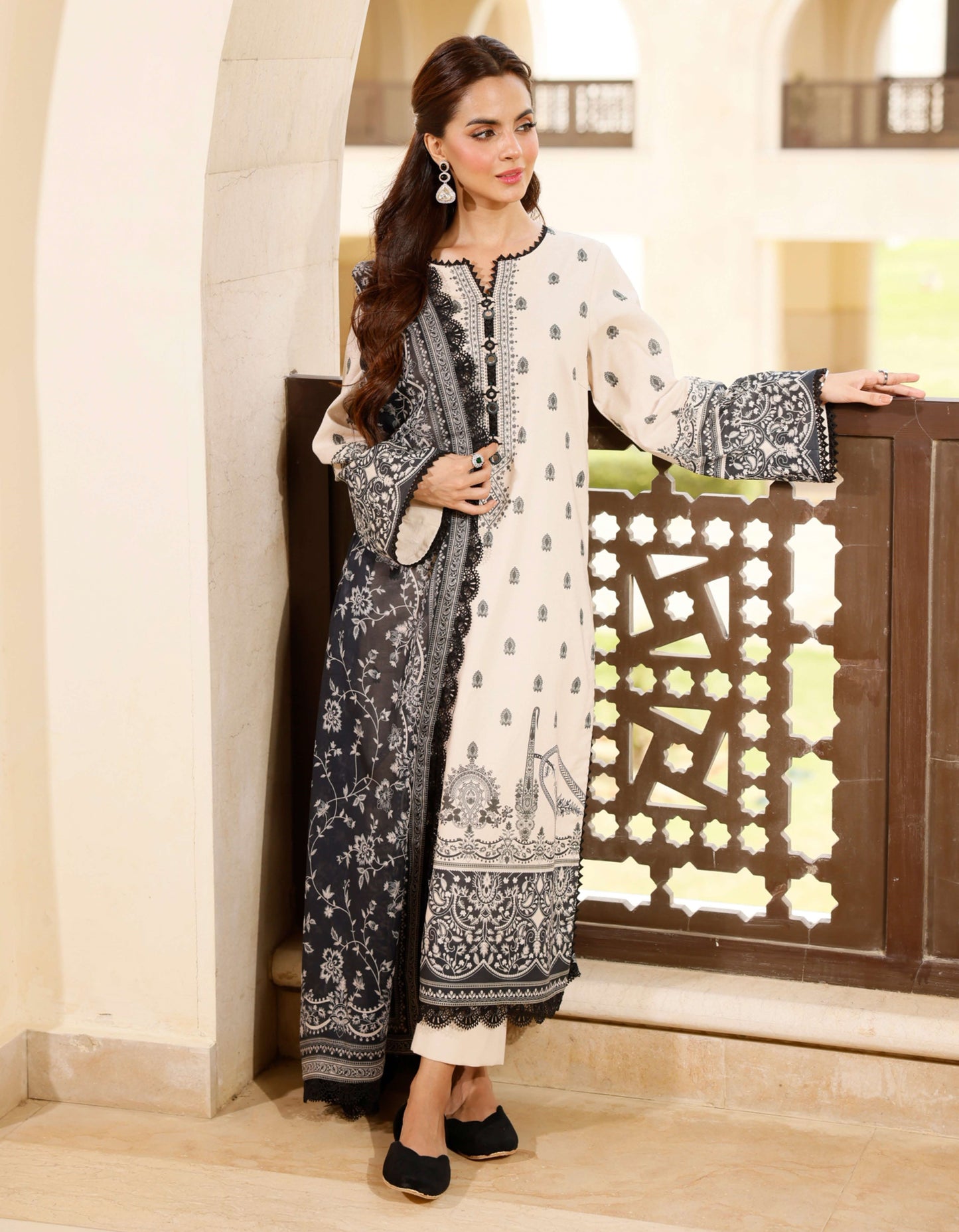 AJCM-10 Printed Lawn 3pcs -- Asim Jofa